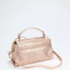 Alia satchel met textuur