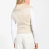 Amari gilet met rits en imitatiebont Amari gilet met rits en imitatiebont