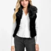 Amari gilet met rits en imitatiebont Amari gilet met rits en imitatiebont