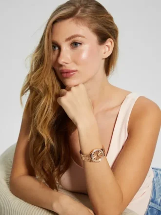 Analoog horloge in roségoudkleur