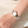 Analoog horloge van gerecycled staal met kristallen