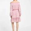 Audrey mini-jurk met blote schouders Audrey mini-jurk met blote schouders