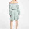 Audrey mini-jurk met blote schouders Audrey mini-jurk met blote schouders