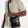 Boston platte crossbody