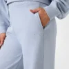 Broek met wijde pijpen Broek met wijde pijpen