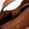 Darcy Logo Mini-Handtasse Darcy Logo Mini-Handtasse