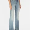 Denim broek met uitlopende pijpen Denim broek met uitlopende pijpen