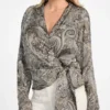 Eco Alanis gewikkelde blouse met print