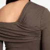 Eco Astrid Off-Shoulder gedrapeerde jurk Eco Astrid Off-Shoulder gedrapeerde jurk