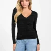Eco Ayleen top met V-hals Eco Ayleen top met V-hals