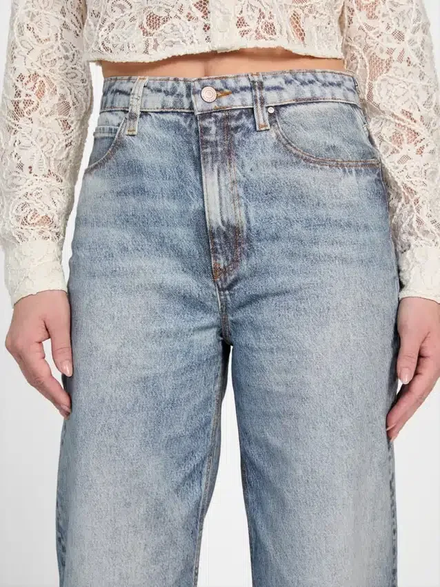 Eco-denimjeans met wijde pijpen Eco-denimjeans met wijde pijpen