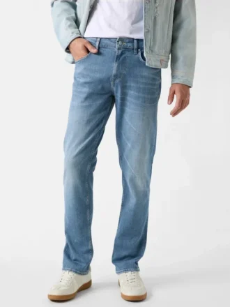 Eco Finnley slim-fit taps toelopende Jeans