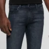Eco Finnley slim-fit taps toelopende Jeans