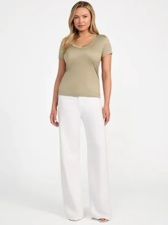 Eco Light Basic T-shirt met V-hals