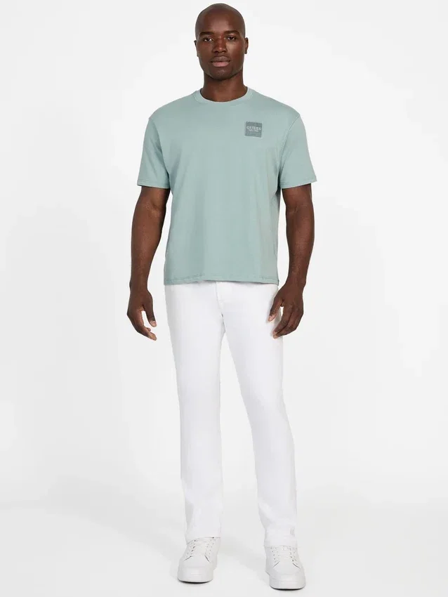 Eco T-shirt met vierkante patch Eco T-shirt met vierkante patch