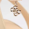 Everly Charm-schoen met sleehak
