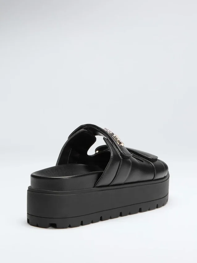Fasten Sandalen van echt leer Fasten Sandalen van echt leer