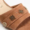 Gauri Logo Sandalen