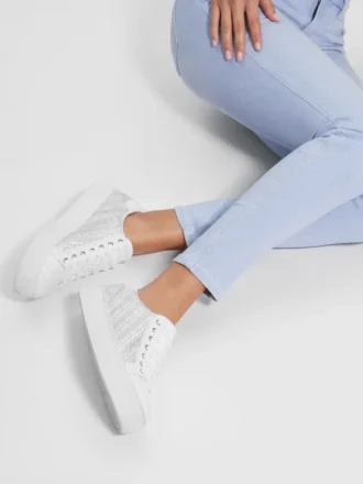 Gelsen lage sneakers met strass-logo