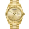 Goudkleurig analoog horloge Goudkleurig analoog horloge