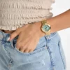 Goudkleurig analoog horloge Goudkleurig analoog horloge