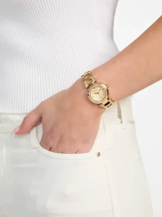 Goudkleurig analoog horloge