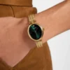 Goudkleurig analoog horloge Goudkleurig analoog horloge