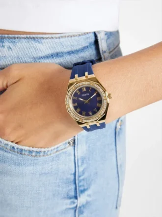 Goudkleurig analoog horloge met blauwe siliconen band