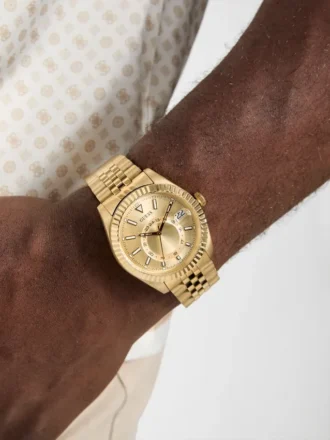 Goudkleurig multifunctioneel horloge