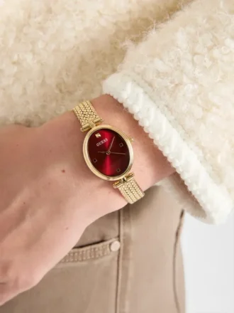 Goudkleurig rood analoog horloge