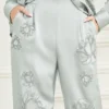 Gwen broek met geborduurde bloemen Gwen broek met geborduurde bloemen