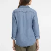 Klassiek denim overhemd met lange mouwen Klassiek denim overhemd met lange mouwen