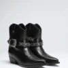 Lansly enkellaarsjes met studs en gesp