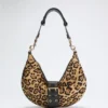 Leopard Crescent schoudertas Leopard Crescent schoudertas