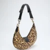 Leopard Crescent schoudertas Leopard Crescent schoudertas