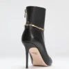 Leren enkellaarsjes met armband