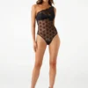 Louise asymmetrische bodysuit