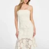 Maisy strapless kanten jurk Maisy strapless kanten jurk
