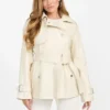Marika korte trenchcoat van imitatieleer Marika korte trenchcoat van imitatieleer