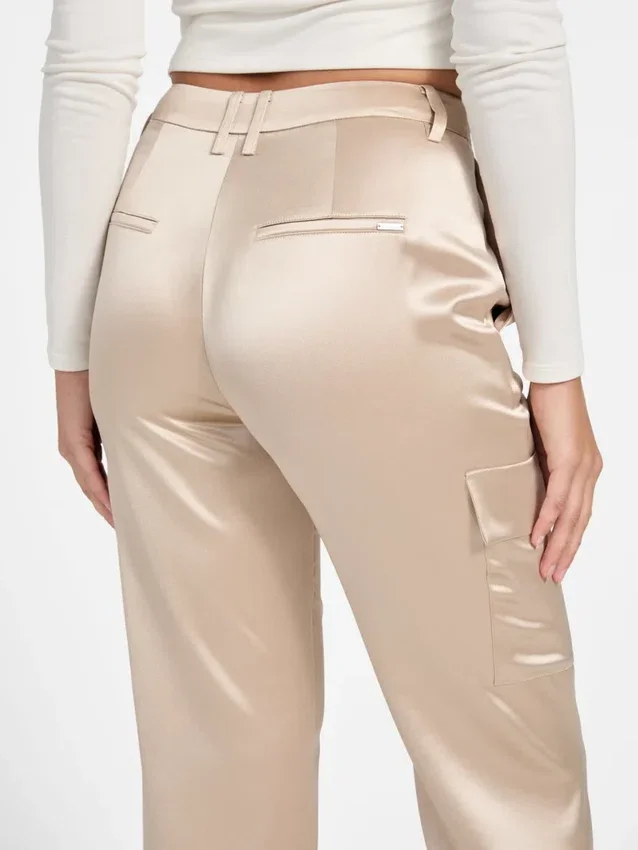 Megan Cargo-broek van satijn Megan Cargo-broek van satijn