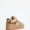 Miram sneakers van schapenvacht