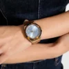 Multifunctioneel horloge in verschillende tinten en bruin leer Multifunctioneel horloge in verschillende tinten en bruin leer