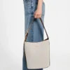 Nicolette canvas grote bucket bag