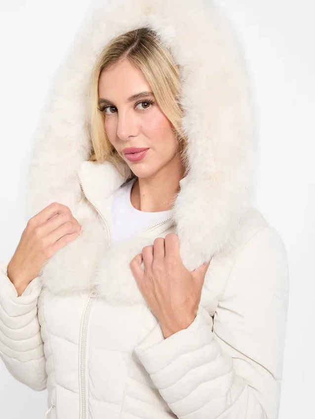 Oxana pufferjas met capuchon Oxana pufferjas met capuchon