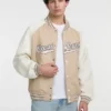 Raglan-varsityjas