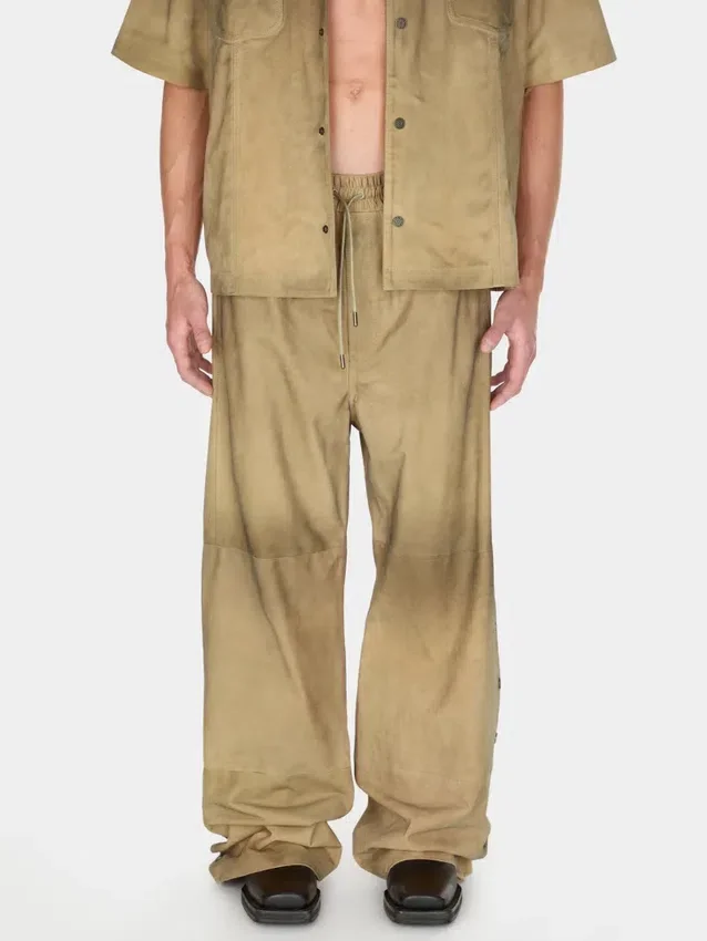 Relaxed broek van suède met drukknopen Relaxed broek van suède met drukknopen
