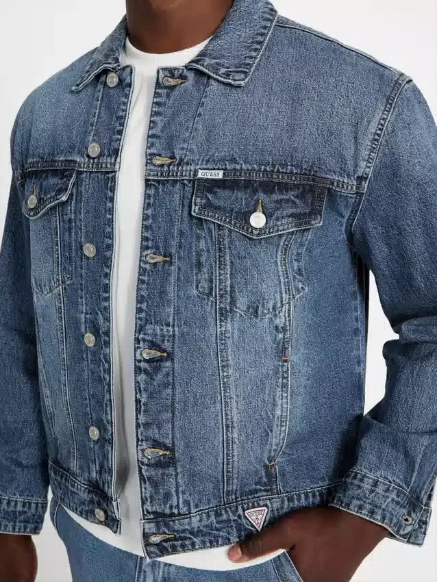 Relaxed denim truckerjas Relaxed denim truckerjas