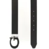 Riem met ingeperst logo