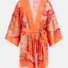 Satijnen kimono met ceintuur Satijnen kimono met ceintuur