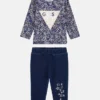 Set met T-shirt met bloemenlogo en gebreide broeken (0-24 maanden) Set met T-shirt met bloemenlogo en gebreide broeken (0-24 maanden)